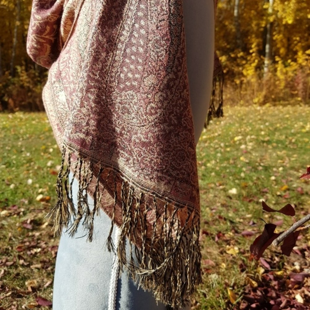 Maroon And Gold Scarf -Perfect Condition Well Protected - Picture 3 of 11